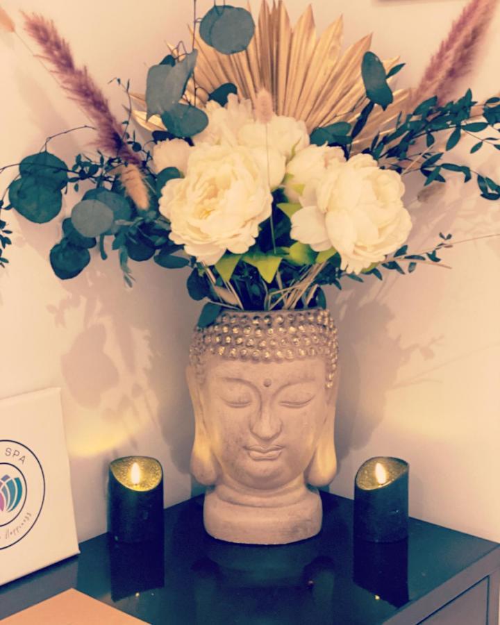 Bioty Chill & Spa Le Blanc-Mesnil Bagian luar foto