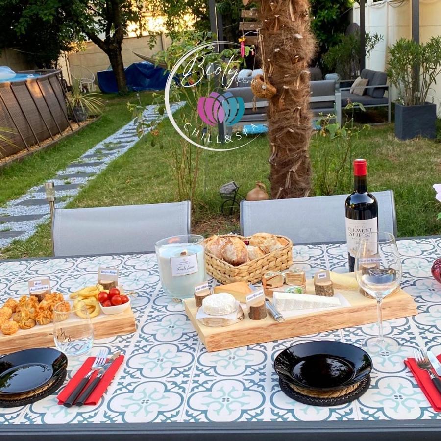 Bioty Chill & Spa Le Blanc-Mesnil Bagian luar foto